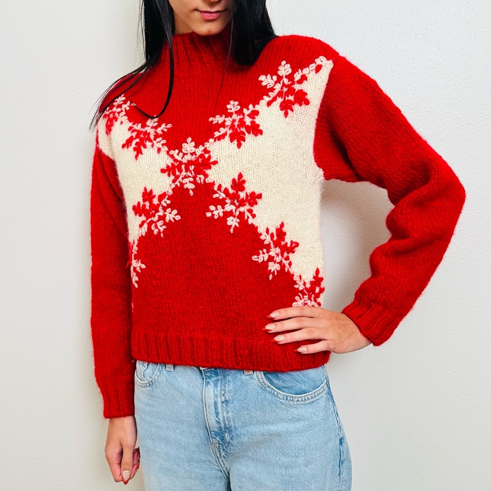 Vintage 80's Express Tricott Sweater 100% Wool Snowflake Knit Chunky Turtleneck